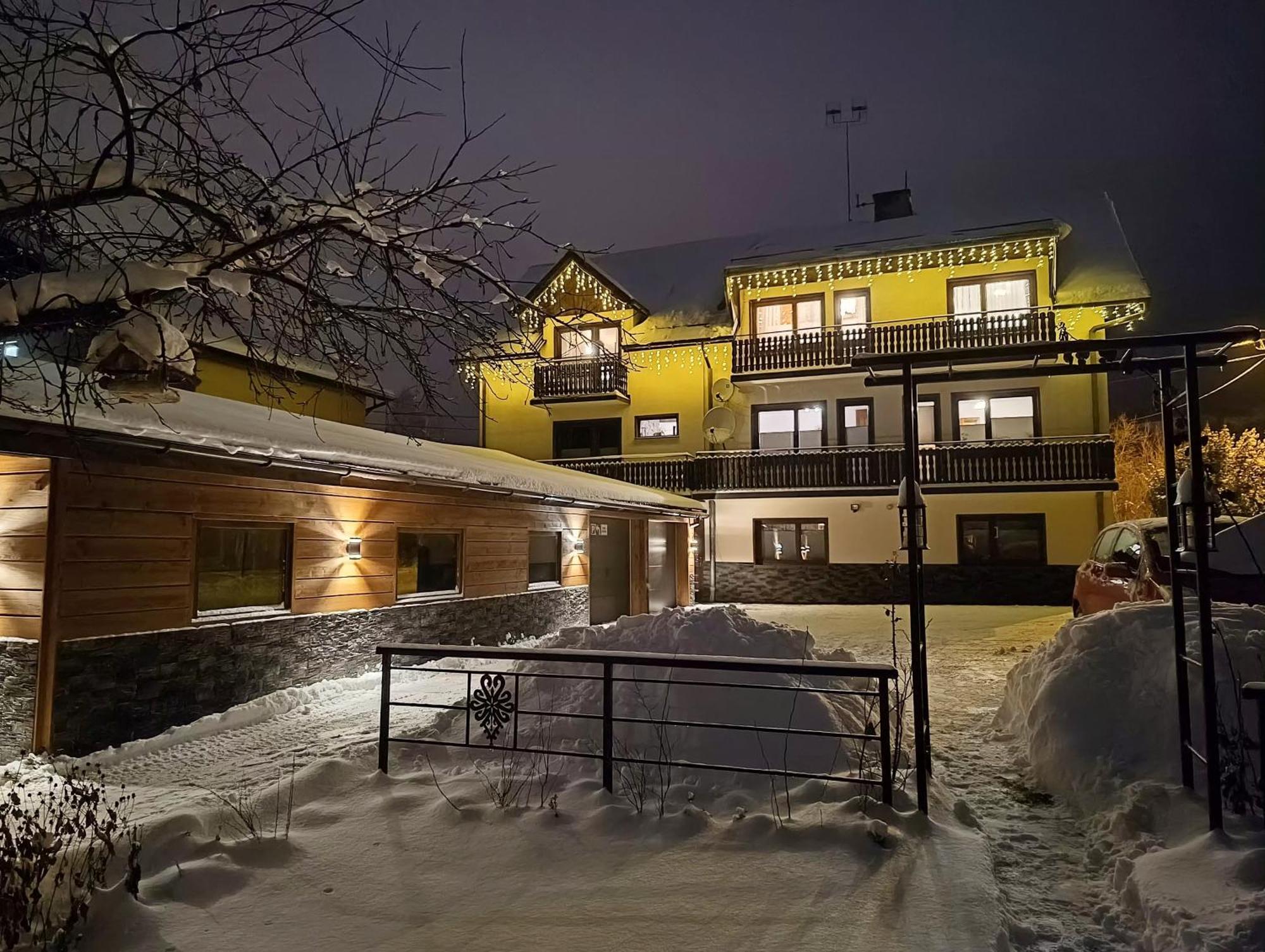 Pokoje I Apartamenty U Sabiny - Dostep Do Jacuzzi Tylko W Wybranych Opcjach Sprawdz Ponizej Szczegoly Rezerwacji Щавниця Екстер'єр фото
